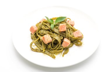 ıspanak fettuccine somon ile