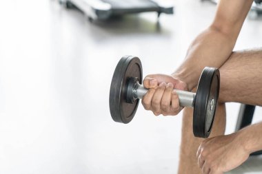 Yakın çekim el holding halter