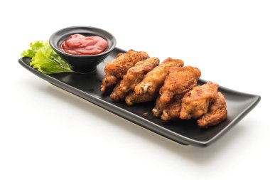 Kızarmış tavuk kanadı.