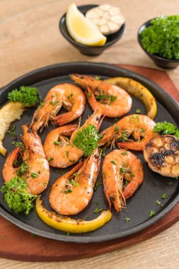 gebakken garnalen met knoflook 