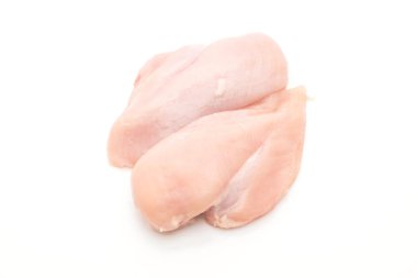 Taze çiğ tavuk filetosu.