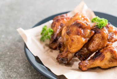 Barbekü tavuk kanadı