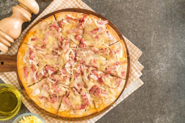 Tarte flambe pizza 