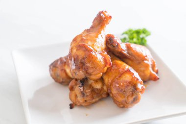 Barbekü tavuk kanadı