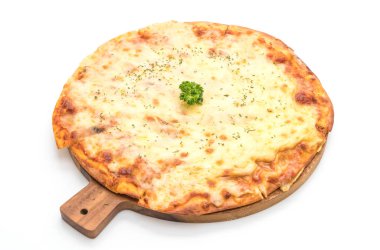 dört peynirli pizza
