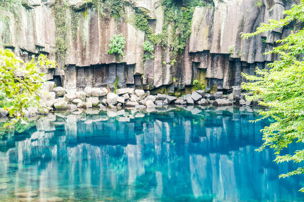 cheonjeyeon waterfalls in Jeju Isaland