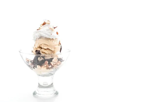 チョコレートとホイップ クリームとバニラアイス クリーム — ストック写真