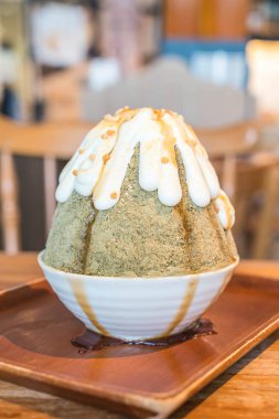 Matcha yeşil çay buz tıraş