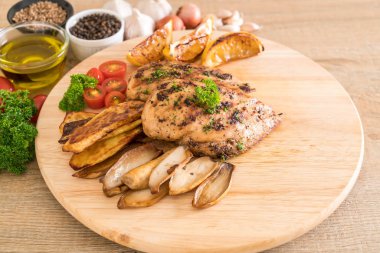 Sebzeli ızgara tavuk biftek 