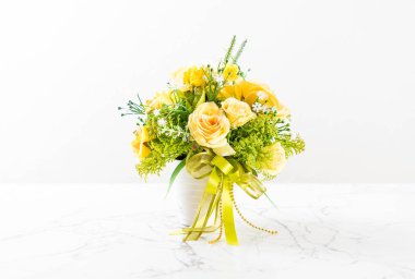 buket çiçek vazosu