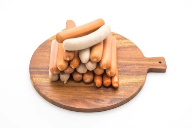 Beyaz arka plan üzerinde sosis mix