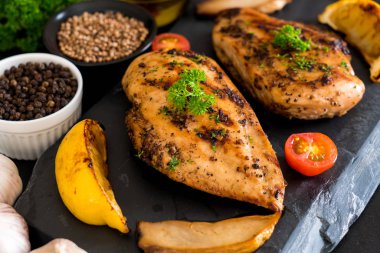 ızgara tavuk biftek