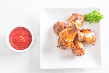 Barbekü tavuk kanadı