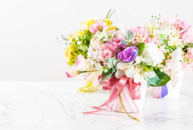 buket çiçek vazosu