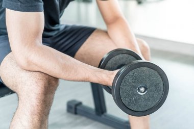 Yakın çekim el holding halter