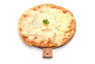 dört peynirli pizza