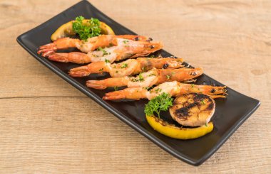 gebakken garnalen met knoflook 