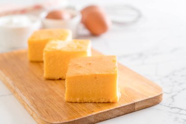 Ev yapımı turuncu kek