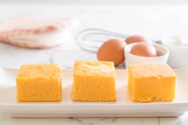 Ev yapımı turuncu kek