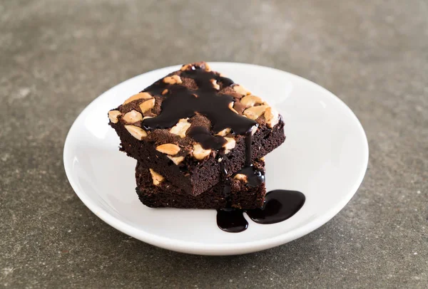 çikolata soslu çikolatalı kek