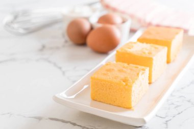 Ev yapımı turuncu kek