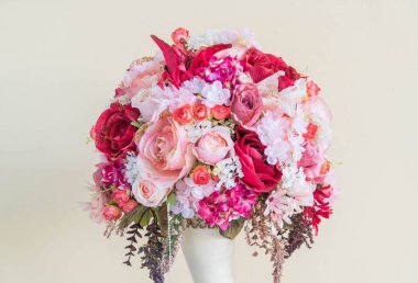 buket çiçek vazosu