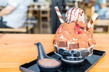 çikolata buz tıraş (bingsu)