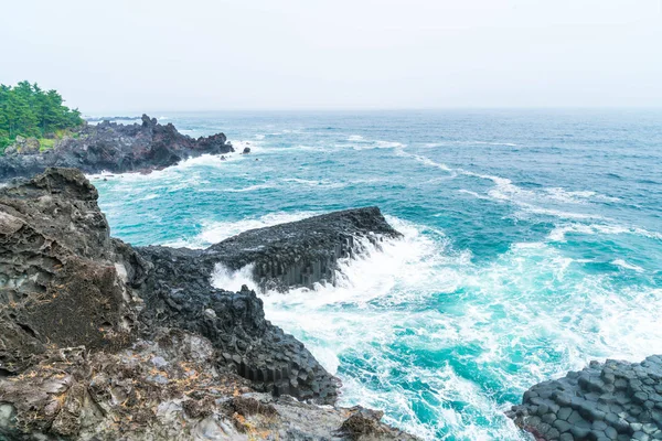 Jungmun Daepo Coast Jusangjeolli Cliff, Jeju Island — Stock Photo, Image