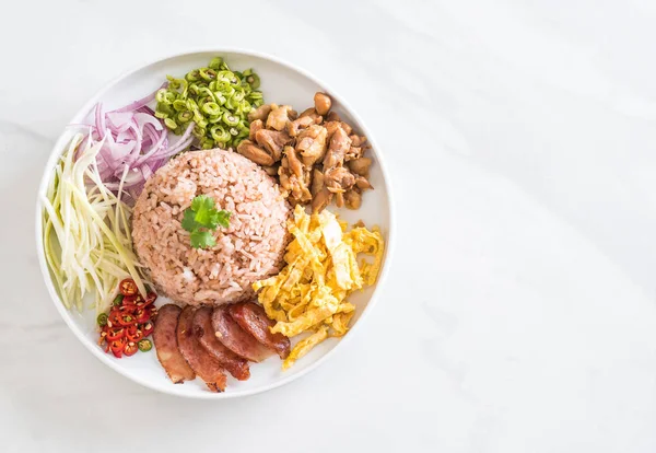 Pirinç ve karides ezmesi.