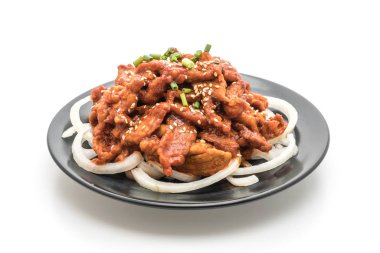 Baharatlı Kore soslu (bulgogi kızarmış domuz eti)