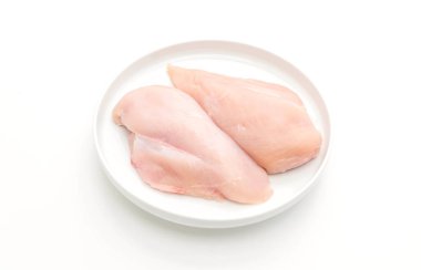 Taze çiğ tavuk filetosu.