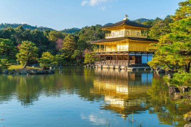 Kinkakuji Tapınağı (altın köşk güzel mimari)