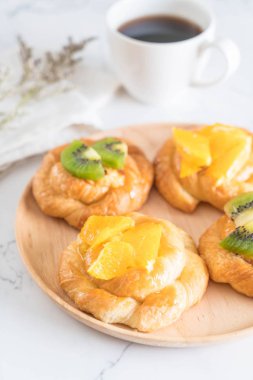 portakal ve kivi pasta