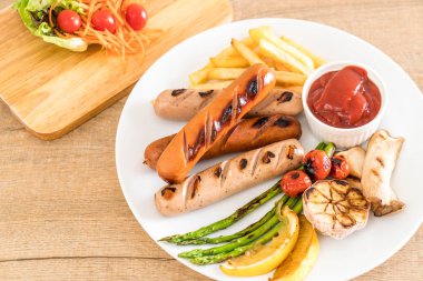 sebzeli ızgara sosis