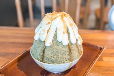 Matcha yeşil çay buz tıraş