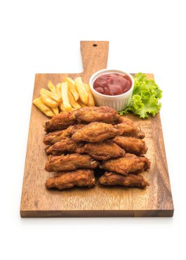 Kızarmış tavuk kanadı.