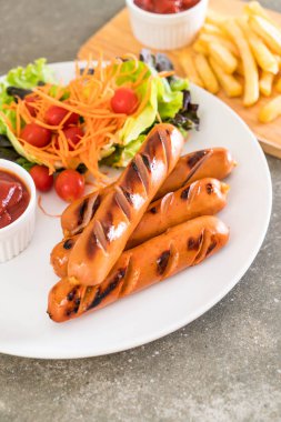 sebzeli ızgara sosis