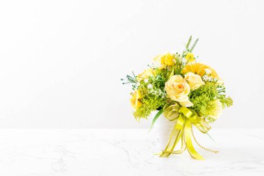 buket çiçek vazosu