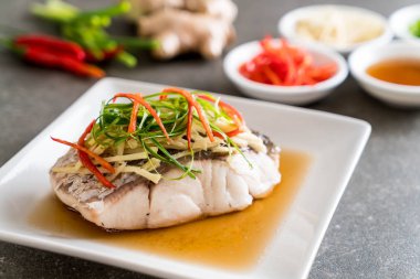 soya sosu Snapper balık buğulama