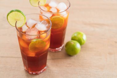 Limonlu buzlu çay