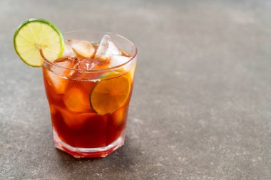 Limonlu buzlu çay