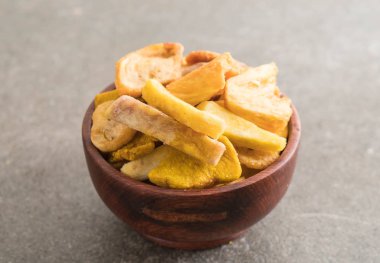 meyve yongaları karıştırın