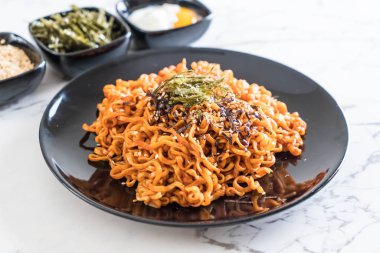 Kore baharatlı hazır şehriye 