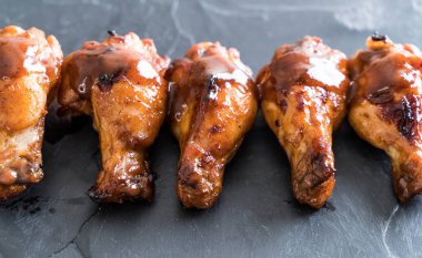 Barbekü tavuk kanadı