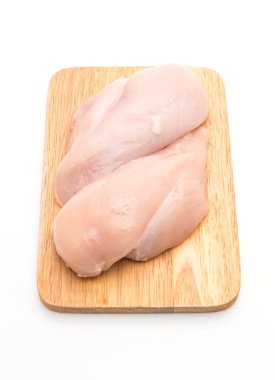 Taze çiğ tavuk filetosu.