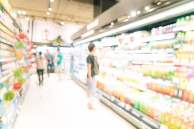 süpermarkette bulanık odak 