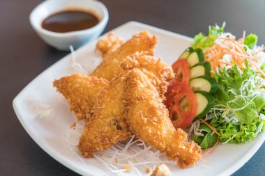 Kızarmış Balık tonkatsu sos ile