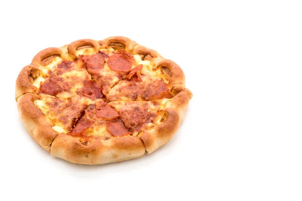 Pizza Pepperoni fatta in casa su sfondo bianco — Foto Stock