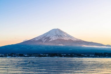 Dağ Fuji San Kawaguchiko Gölü.