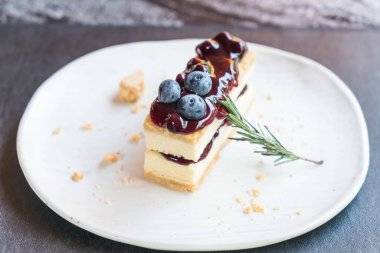 yaban mersini peynirli kek